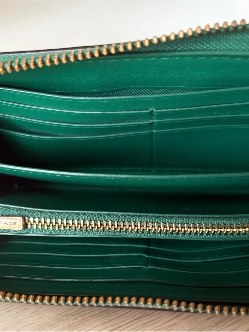 COACH Green Leather Long Zip Wallet with Pink Strap Accent Style C8277